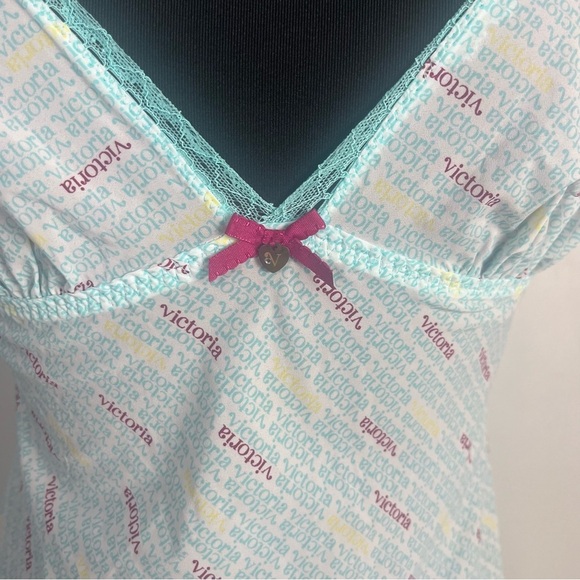 2010 Victorias secret pout nightie and low rise thong  size small - Picture 2 of 10